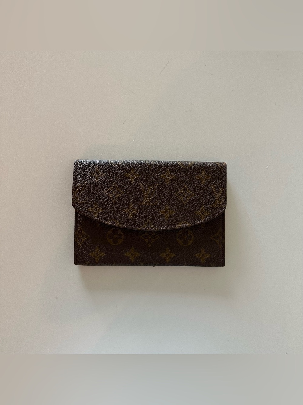 Vintage LOUIS VUITTON Monogram Pochette Rabat 18? Clutch Bag Vintage Logo 

Upon